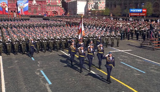VIDEO. Paradă militară impresionantă în Piața Roșie din Moscova. Rusia a celebrat Ziua Victoriei - maxresdefault-1399625707.jpg
