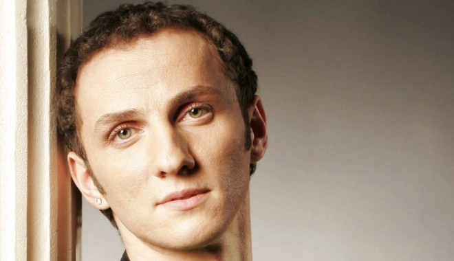 Mihai Trăistariu dă în judecată site-ul satiric Times New Roman - maxresdefault-1399995676.jpg
