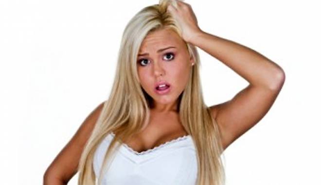 De ce schimbă blondele scutecul copilului doar o dată pe lună? - maxresdefault-1435237215.jpg