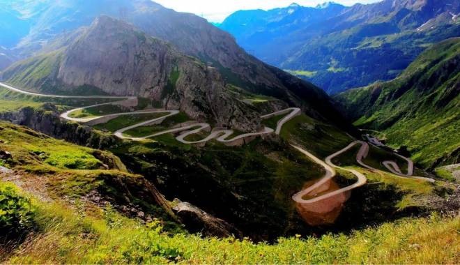 Record de viteză pe Transfăgărășan - maxresdefault-1438682543.jpg
