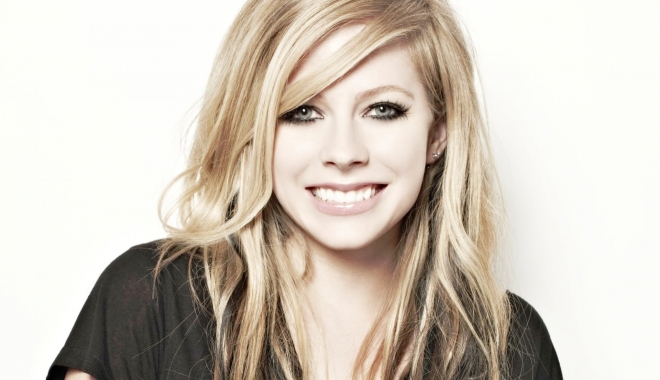 Avril Lavigne, cea mai periculoasă pentru căutările pe internet! - maxresdefault-1505852985.jpg