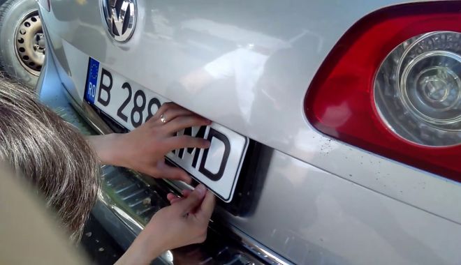 Atenție șoferi! Se schimbă plăcuțele de înmatriculare - maxresdefault-1694522003.jpg