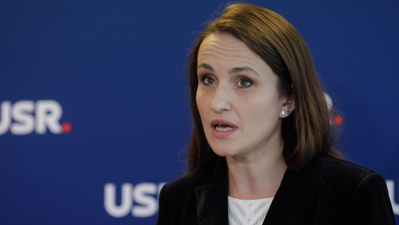 Oana Țoiu: "E o mare diferență între negocieri sub drone și negocieri care se poartă cu încetarea focului"