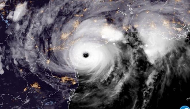 Trump a propus ca uraganele să fie oprite cu bombe nucleare - mczoptq0mczoyxnopwmzyzyzmzk2ntaw-1566813527.jpg