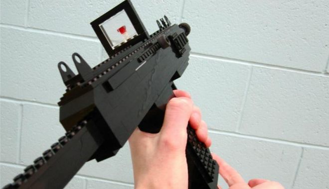 O armă din piese Lego a declanșat o operațiune de amploare a poliției, în Germania - mczoyxnoptg3yji1ndezmmq0mgu3ndq2-1536056629.jpg