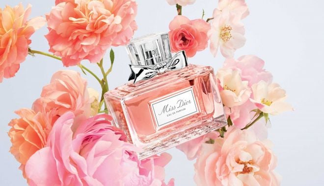 Legendarul parfum Miss Dior, lansat intr-o versiune mai florală - mdior-1632933396.jpg