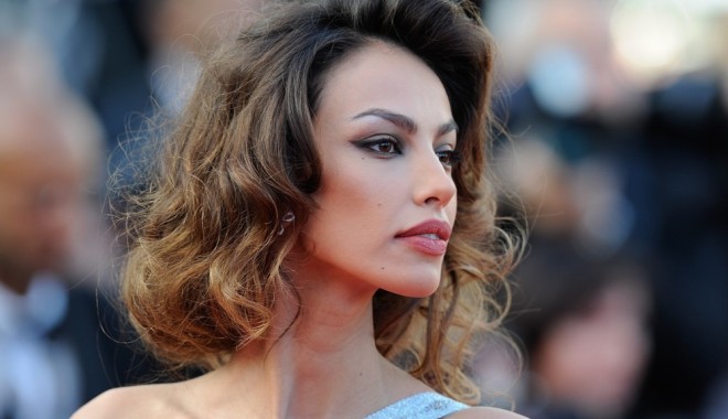 MĂDĂLINA GHENEA a venit în ROMÂNIA fără GERARD BUTLER - mdlinaghenea-1367509751.jpg