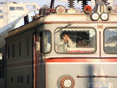 Mecanicii de locomotivă pichetează, mâine, Ministerul Transporturilor - mecaniciidelocomotivapicheteaza-1522848375.jpg
