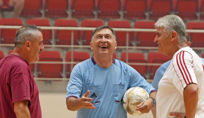 Ion Crăciunescu va arbitra meciul de retragere al „Generației de Aur” - meci-generatia-de-aur-1709461630.jpg