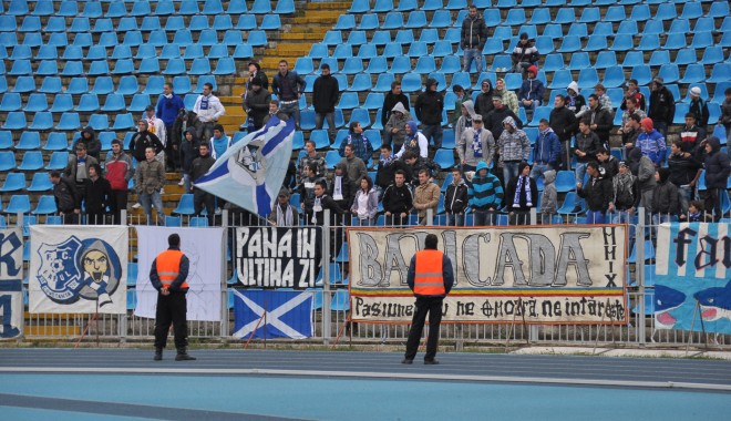 Fotbal / Marian Pană le mulțumește suporterilor Farului că încurajează echipa - mecifaruldeltatulcea10-1320062217.jpg