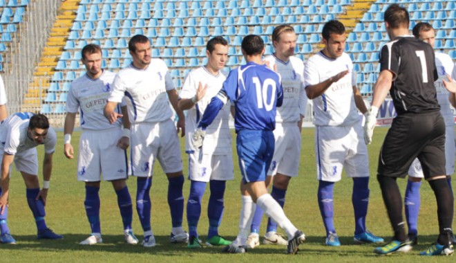 Meci inedit la FC Farul: rezervele i-au 