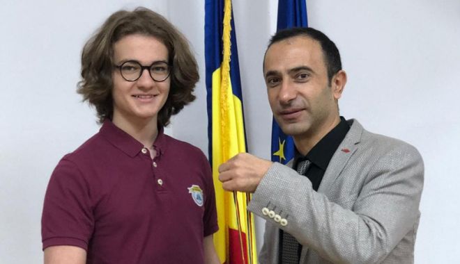 Medalie de argint  pentru elevul Edis Memiș,  de la Liceul Internațional - medalie-1541519020.jpg