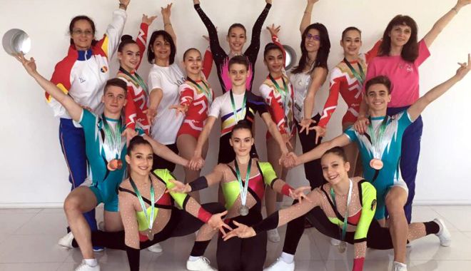 Medalii pentru CS Farul și CSS 1, la Mondialele de gimnastică aerobică - medalii-1527616125.jpg