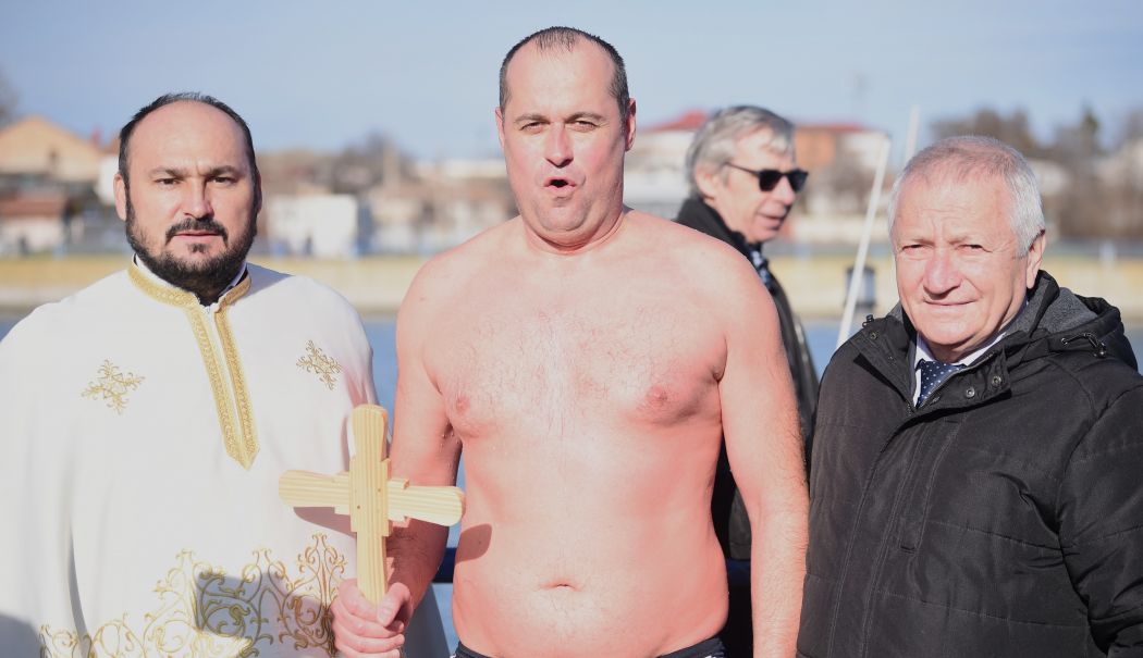 Andrei Imbrea Bosâncu, câștigătorul premiului pus la bătaie de Bobotează, la Medgidia