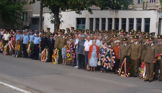 Ziua Eroilor marcată la Medgidia - medgidia2-1371126078.jpg