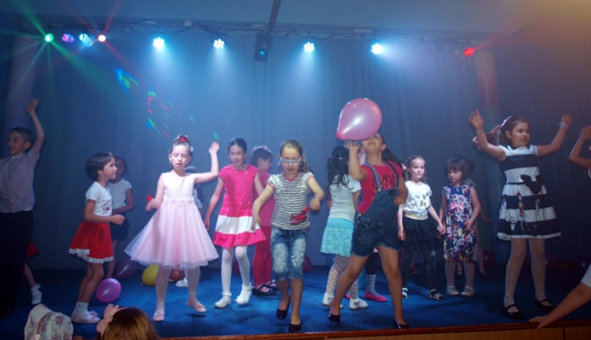Ce a pregătit Primăria Medgidia de Ziua Copilului - medgidia2-1464798788.jpg