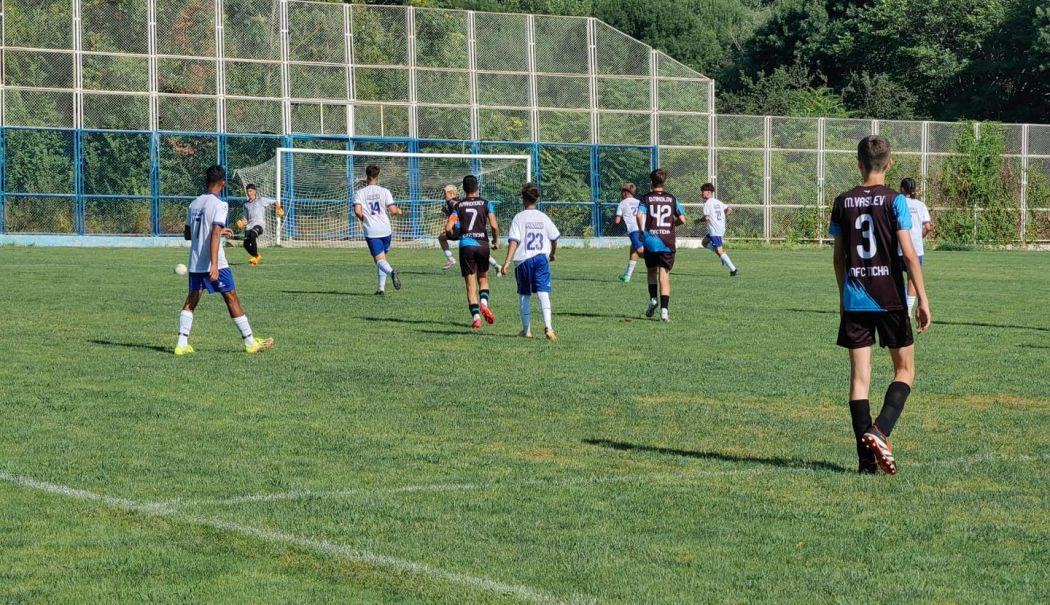 Juniorii de la CS Medgidia, rezultate bune la turneul de fotbal din Albena - medgidiaa-fotbal-1721308308.jpg