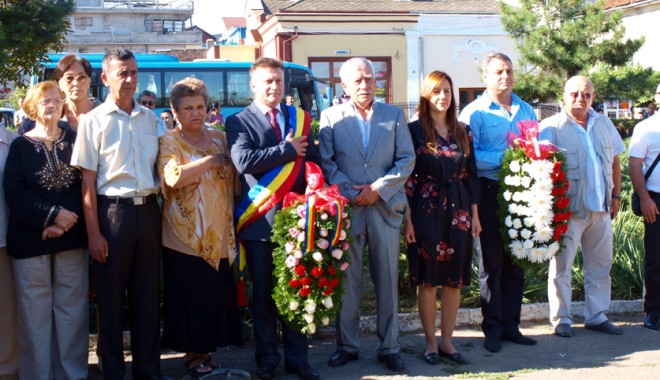 Oaspeți din Yalova,  prezenți la Zilele Municipiului Medgidia - medgidiaoaspetiyalova-1346338588.jpg