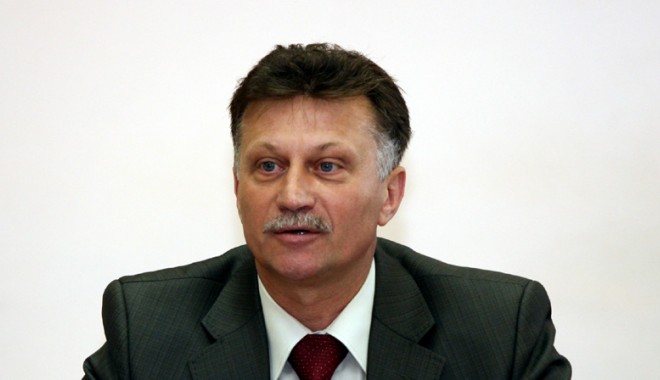 Ce a făcut primarul Marian Iordache pentru locatarii din blocul care a luat foc la Medgidia - medgidiaprimariemarianiordache11-1394132396.jpg