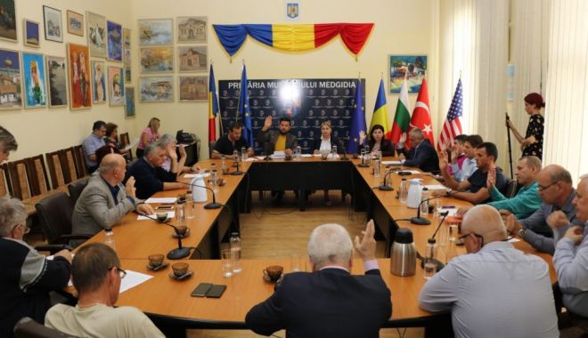 Consilierii locali din Medgidia, convocaţi în şedinţă. Ce proiecte vor vota - medgidiasedinta-1639589331.jpg