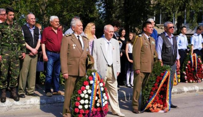 Veteranii de război, onorați de Primăria Medgidia - medgidiaveterani-1555949062.jpg