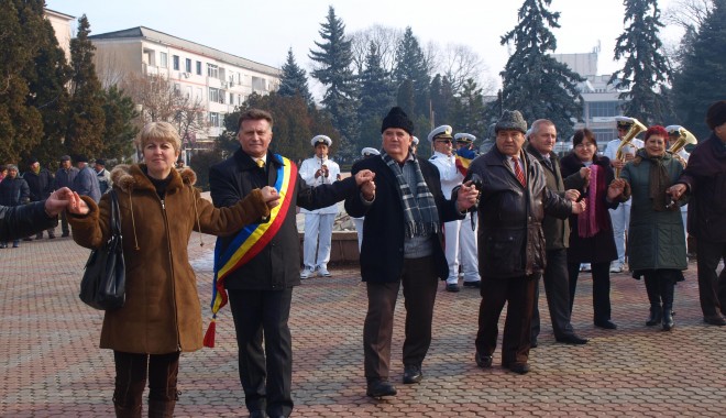 Unirea Principatelor Române, sărbătorită la Medgidia - medgidiaziuaunirii-1327407459.jpg