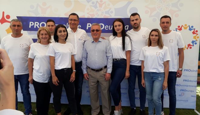 Victor Ponta, mesaj de la Medgidia: Votaţi echipa Pro România! - medgifdia-1600853891.jpg