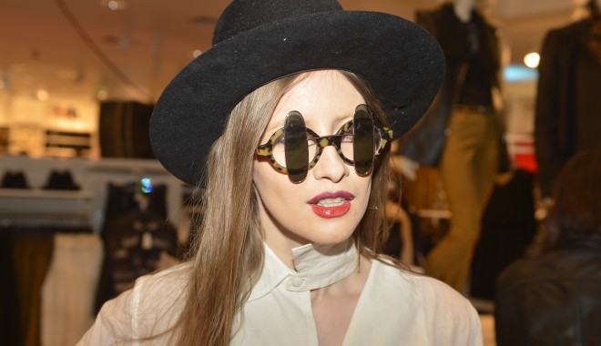 Iulia Albu dă de pământ cu Loredana! - media140602663744871000-1409049704.jpg