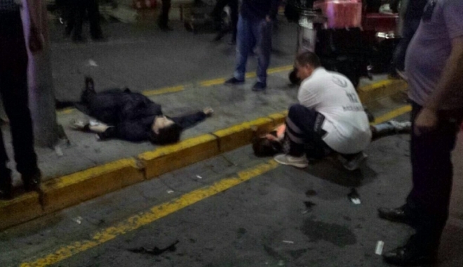 EXPLOZII PUTERNICE PE AEROPORTUL DIN ISTANBUL. BILANȚUL a crescut la 41 de morți și 239 de răniți. Atacatorii s-au aruncat în aer / Foto și Video de la fața locului - media146714325714922700-1467145899.jpg
