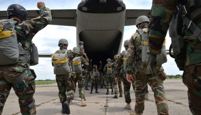 ACȚIUNE MILITARĂ TERMINATĂ PROST! 12 MILITARI, VICTIME DUPĂ UN SALT CU PARAȘUTA - media149734838678431500-1500793716.jpg