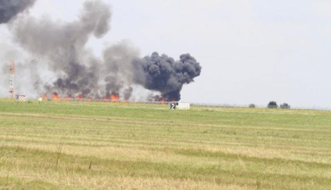 Un avion MIG s-a prăbușit la baza aeriană Borcea: peste 3000 de oameni prezenți la eveniment. PILOTUL A MURIT CARBONIZAT! - media153096065908615400-1530961424.jpg