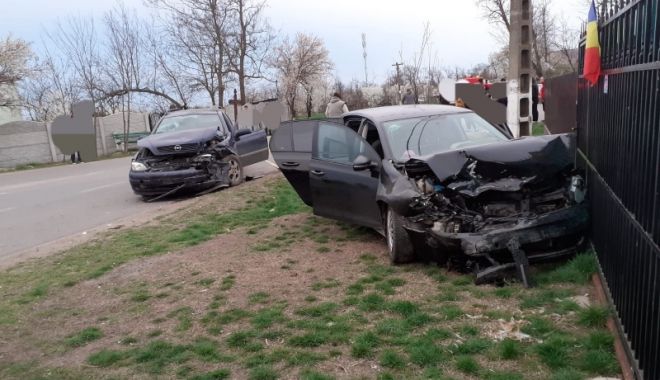Sunt cinci victime, după un accident cu două mașini - media167976816230481300-1679770613.jpg