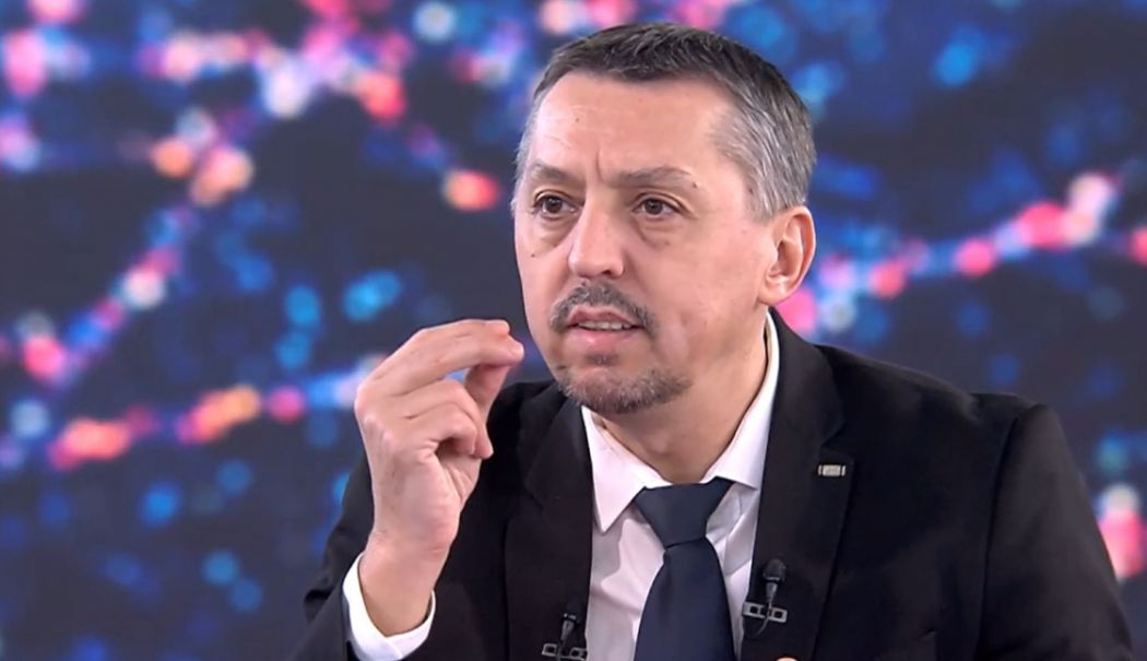Ministrul Educației face un pas înapoi după întâlnirea cu sindicatele: „Va propune să se renunțe la aceste măsuri” - media173688571624048600-1754376336.jpg