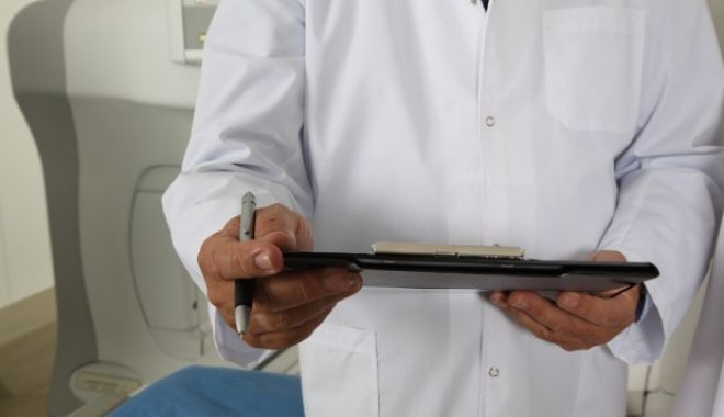 Medic ginecolog fals! Un bărbat de 50 de ani este acuzat că a abuzat sexual minore - medic-1551617675.jpg