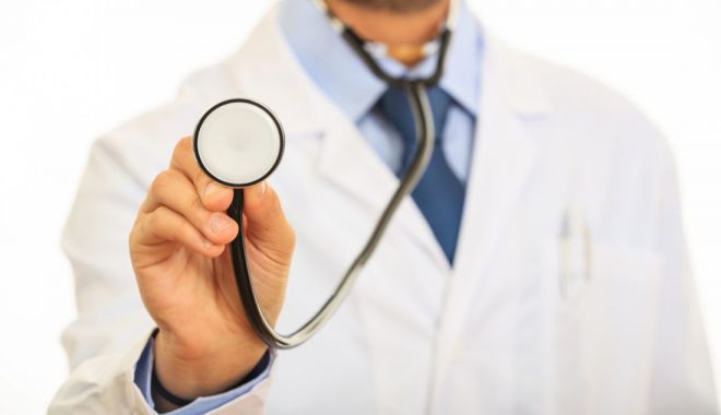 Epidemie de listerioză în Spania. Trei oameni au murit, iar cel puțin 222 s-au îmbolnăvit - medic-1568647369.jpg