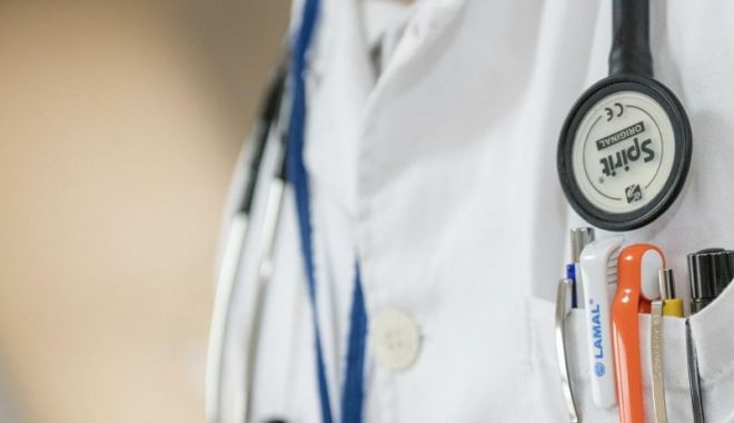 Păţania unui pacient care a primit o reţetă indescifrabilă de la un medic din Satu Mare
