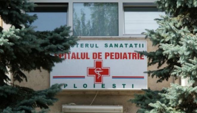 Medic scuipat, jignit, amenințat și lovit de către un grup de romi