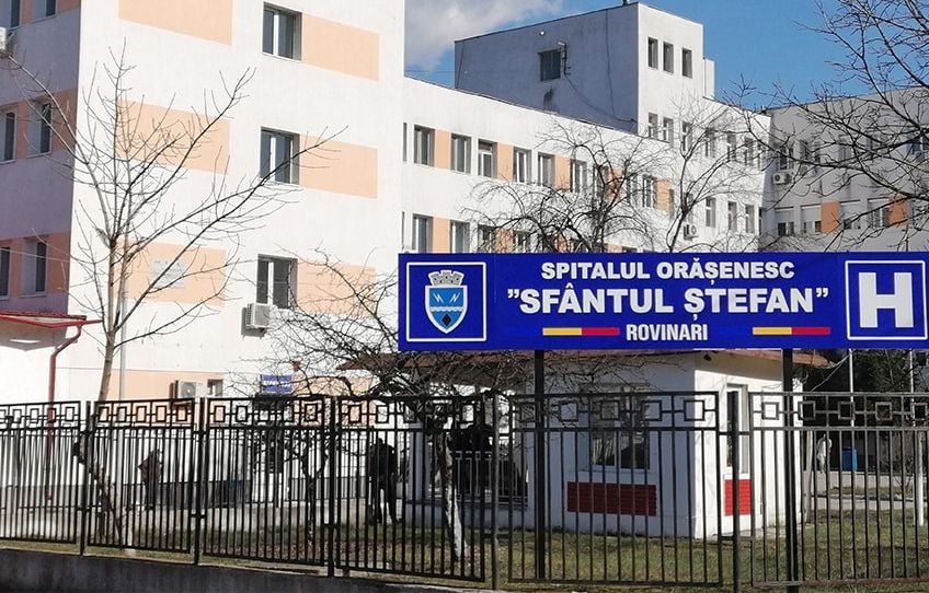 Panică în cabinet! Un medic chirurg s-a prăbușit în timpul unui consult medical - medic-1765374693.jpg