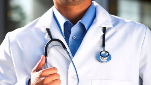 MEDIC REȚINUT DE DNA - medic3-1428055833.jpg