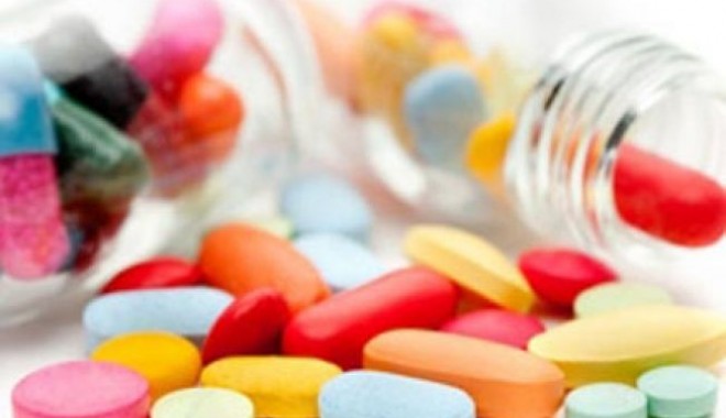 Lista medicamentelor de care beneficiază asigurații s-ar putea actualiza la șase luni - medicamente-1410363110.jpg