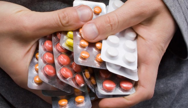 Medicamentele noi vor fi recunoscute după un semn distinctiv - medicamentecuefecteadverse-1362921935.jpg
