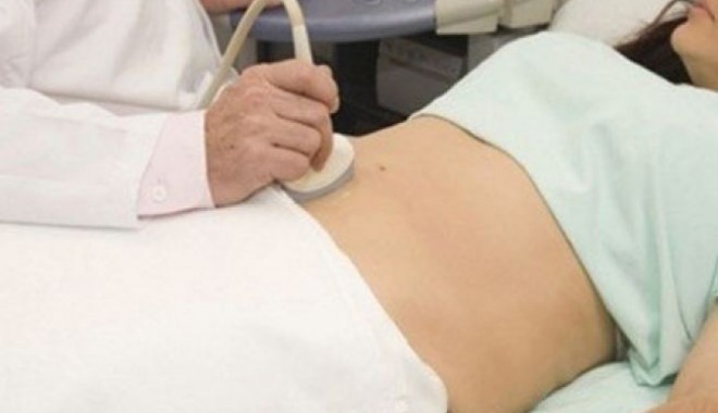 Este riscantă  ecografia abdominală? - medicecografie7mar-1394201502.jpg