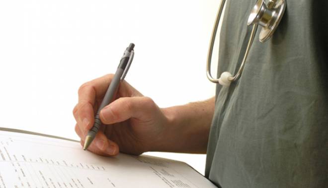 Examen de grad pentru stomatologi și farmaciști - medici1-1432035028.jpg