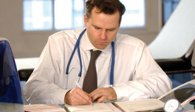 Medicii constănțeni, obligați să achiziționeze cititoarele de carduri - mediciiconstanteni-1411082826.jpg