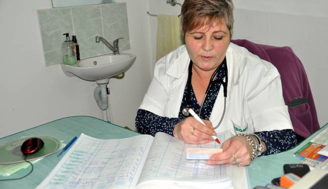Cardurile de sănătate nedistribuite, disponibile la medicii de familie constănțeni - mediciidefamilie25-1433175048.jpg
