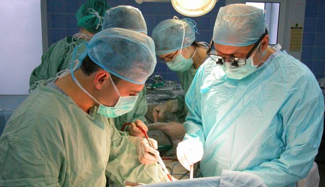 Medicii fac muncă forțată în România - mediciimuncafortata-1424164107.jpg
