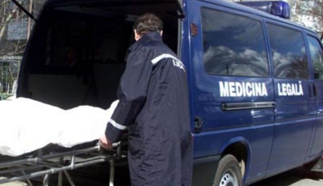 Descoperire șocantă într-un parc din Tulcea. Un bărbat a fost găsit fără suflare - medicina-1556710262.jpg