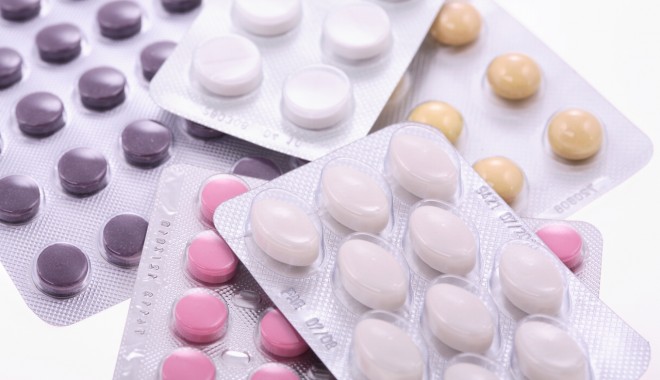 CNAS ar putea să scoată medicamentele ieftine de pe lista compensatelor - medicine2-1339147684.jpg