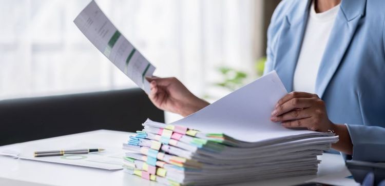 Doctorii vor fi monitorizați la prezență. Timpul petrecut în spital va fi calculat la secundă
