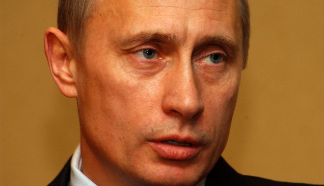 Putin autorizează partidul Rusia Unită să utilizeze imaginea sa în campania electorală - menpoliticsvladimirputin010935-1320257999.jpg